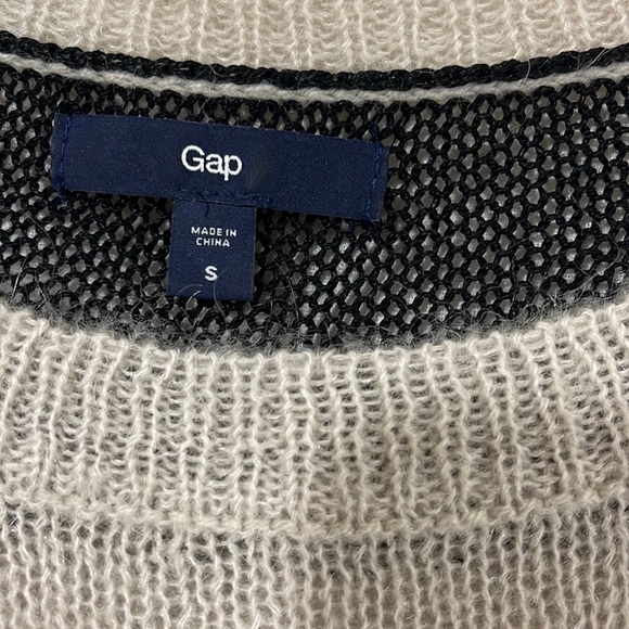 🌺gap black and creme striped sweater size S - Picture 4 of 5
